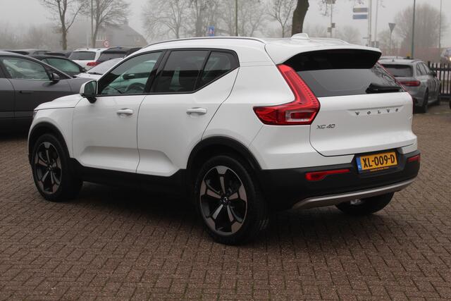 Volvo XC40 2.0 T4 Inscription / Half leder / Navigatie / Parkeerhulp V+A / 18'' / LED Koplampen / Stoelverwarming / Cruise Control