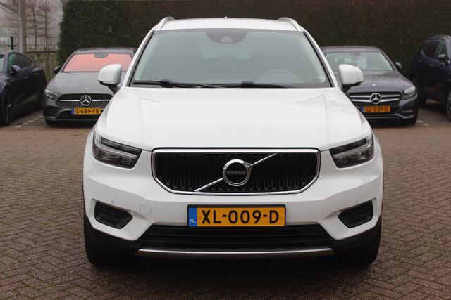 Volvo XC40 2.0 T4 Inscription / Half leder / Navigatie / Parkeerhulp V+A / 18'' / LED Koplampen / Stoelverwarming / Cruise Control