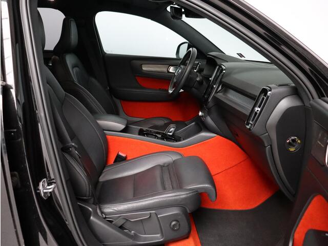 Volvo XC40 T5 Twin Engine R-Design / Pan. dak / Harman Kardon / 20" / Stoel+voorruitverwarming / Leder / Full LED