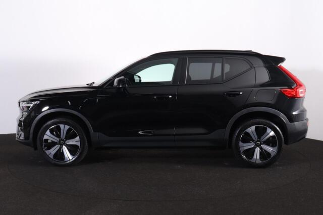 Volvo XC40 Recharge Ultimate 70 kWh - Panorama/schuifdak - IntelliSafe Assist & Surround - 360º Camera - Verwarmde voorstoelen & stuur - Parkeersensoren voor & achter - Elektr. bedienb. voorstoelen met geheugen links - Draadloze tel. lader - Warmtepomp - Extra getin