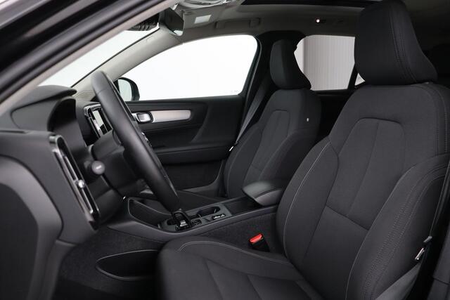 Volvo XC40 1.5 T4 Recharge Inscription | Panoramadak | Stoel & stuurverwarming | Carplay | Camera | Navigatie | Full LED | Parkeerhulp