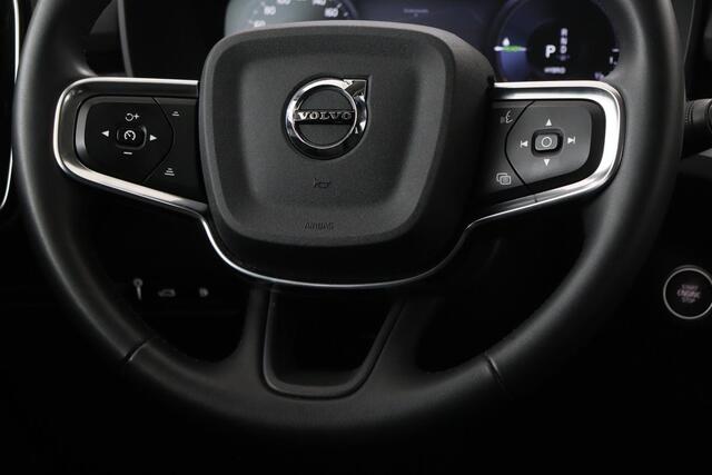 Volvo XC40 1.5 T4 Recharge Inscription | Panoramadak | Stoel & stuurverwarming | Carplay | Camera | Navigatie | Full LED | Parkeerhulp