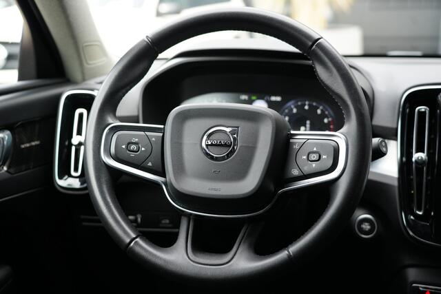Volvo XC40 2.0 T4 Inscription 191pk Stoelverwarming/Camera/Trekhaak