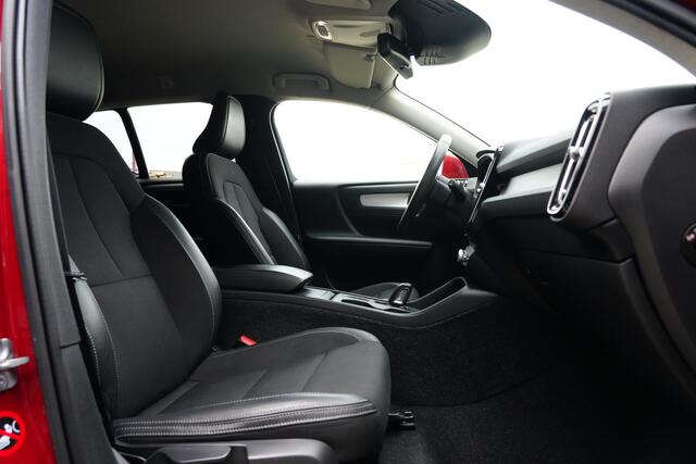 Volvo XC40 2.0 T4 Inscription 191pk Stoelverwarming/Camera/Trekhaak