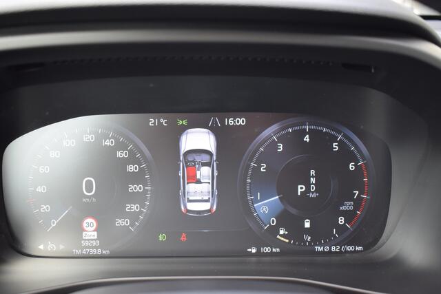 Volvo XC40 2.0 B4 Inscription Leer | Camera | Elek.stoelen