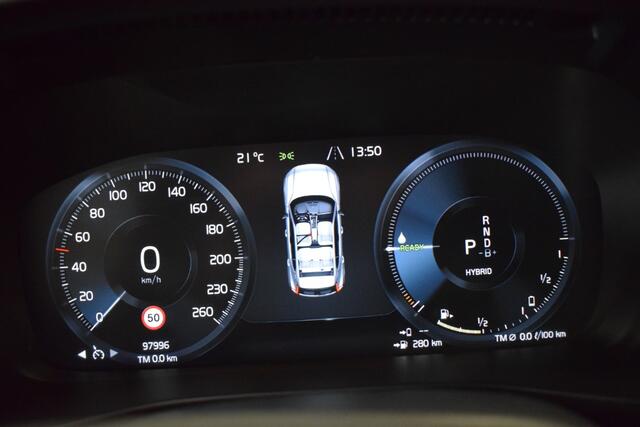 Volvo XC40 T4 211pk AUT7 Recharge R-Design Sunroof/ 360 Camera/ 20"LMV/ Harman Kardon