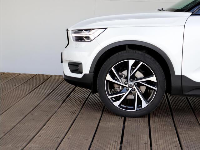 Volvo XC40 2.0 T5 AWD R-Design Intro Edition Polestar Engineered | Pano-dak | Trekhaak uitklapbaar | Groot Navi |