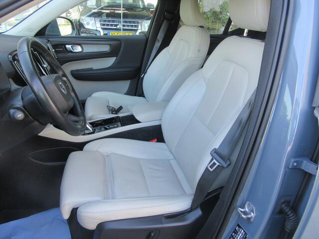 Volvo XC40 1.5 T5 Recharge Inscription, Pano dak, Leder (occasion)