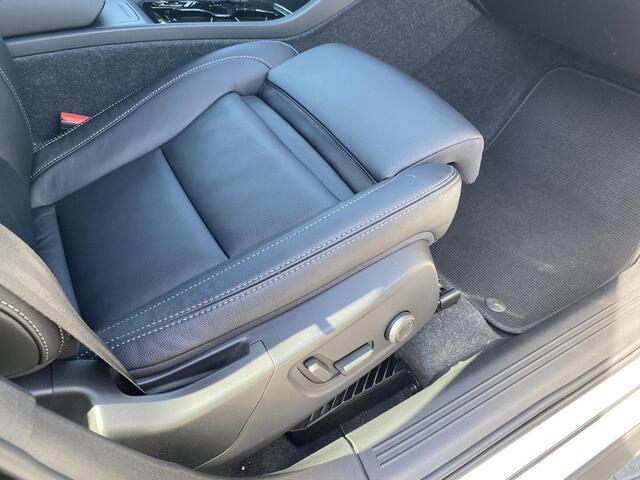 Volvo XC40 2.0 B4 R-Design ACC|360°|H&K|Pilot assist