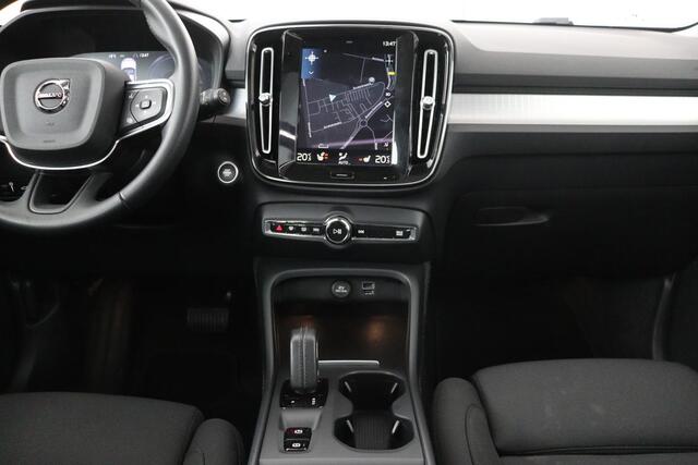 Volvo XC40 1.5 T4 Recharge R Design | Panoramadak | Trekhaak | 360 camera | Stoel & stuurverwarming | Harman/Kardon | Adaptive cruise | Carplay