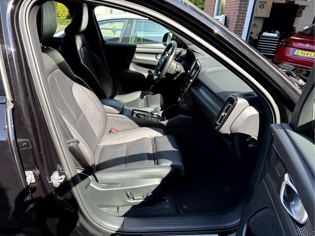Volvo XC40 Recharge P8 AWD R-Design 20''Lmv, Panoramadak, Harman/Kardon, Camera