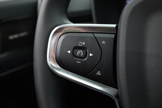 Volvo XC40 2.0 B4 Ultra Dark | Pano | Sand dune | 360cam | 21'' | Pilot Assist | H&K