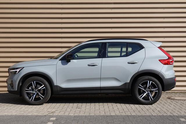 Volvo XC40 B4 Plus Dark | Harman Kardon | Elek trekhaak | Stuur & stoelverwarming