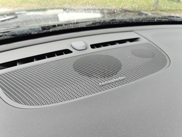 Volvo XC40 2.0 B3 Plus Dark | Rijklaarprijs | Harman Kardon | 4-Cilinder |