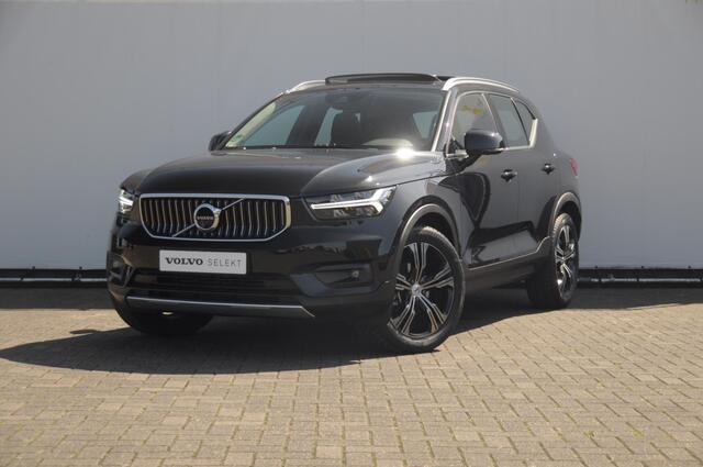 Volvo XC40 T3 163PK Automaat Inscription / Adaptieve cruise control / Panoramadak / BLIS / Elektrische achterklep / Trekhaak / Elektrische stoelen / Parkeersensoren met 360 camera / Lederen bekleding