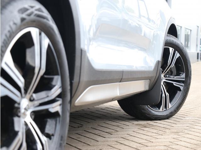 Volvo XC40 1.5 T5 Recharge Inscription Expression I Panoramadak I HarmanKar