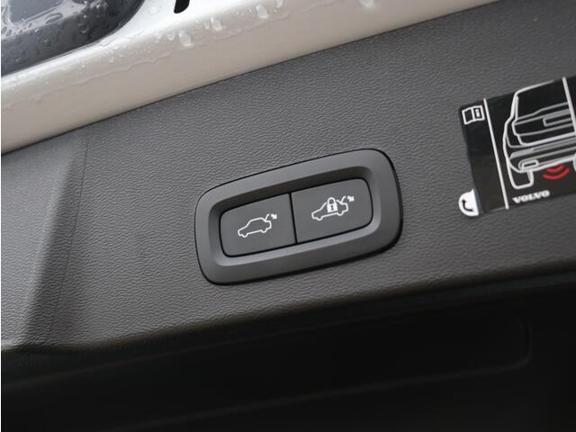 Volvo XC40 1.5 T5 Recharge Inscription Expression I Panoramadak I HarmanKar