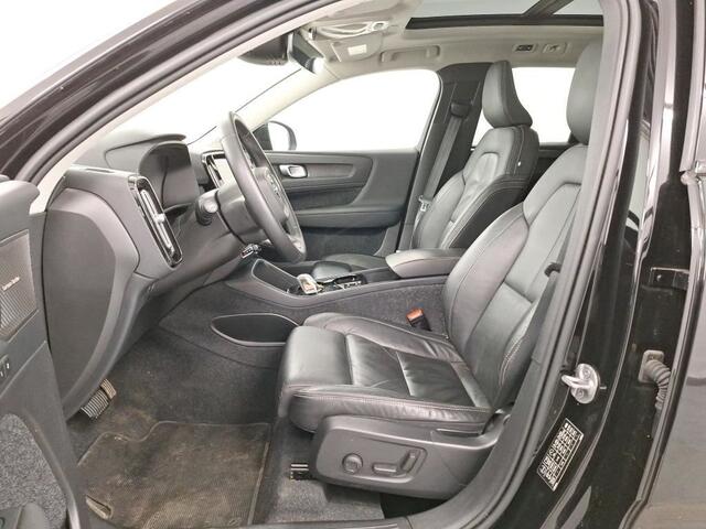 Volvo XC40 1.5 T4 Plug-in hybrid Ultimate Dark Harman Kardon Audio | Lederen Bekleding | Panoramadak