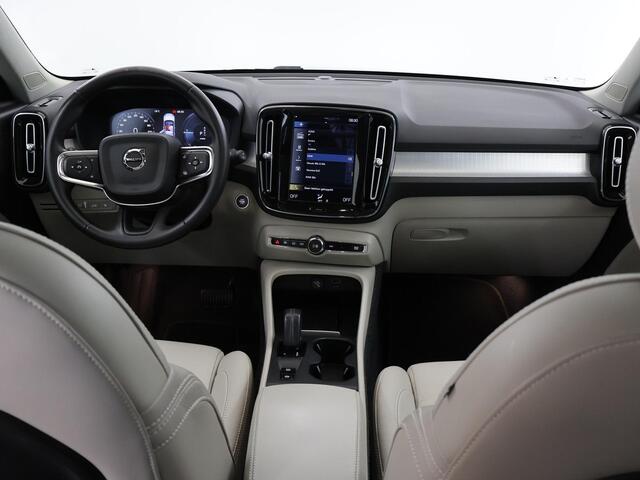 Volvo XC40 1.5 T5 Recharge Inscription | Panoramadak | Parkeercamera | Cruise Control Adaptief | Navigatie | Dodehoekdtectie |