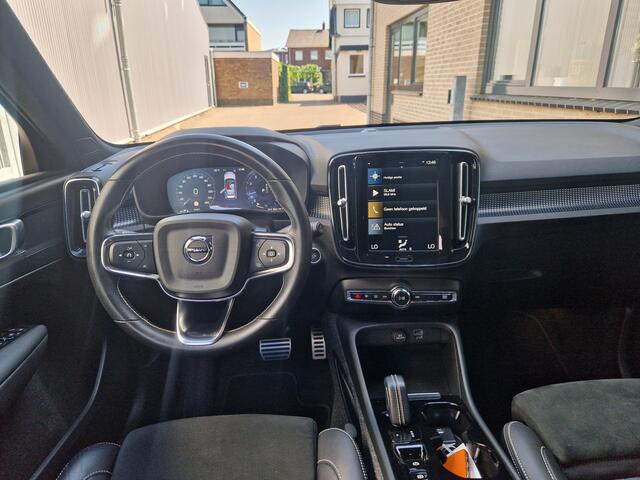 Volvo XC40 1.5 T3 R-Design Panoramadak | Blis | Camera
