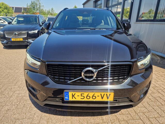 Volvo XC40 1.5 T3 R-Design Panoramadak | Blis | Camera