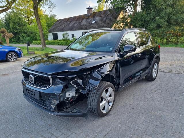 Volvo XC40 1.5 T2 Momentum