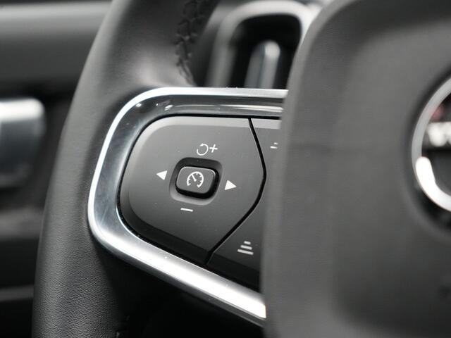 Volvo XC40 1.5 T3 Inscription | Leder | Carplay | Stoelverwarming | Led | Navi | Camera | Parkeersensoren |