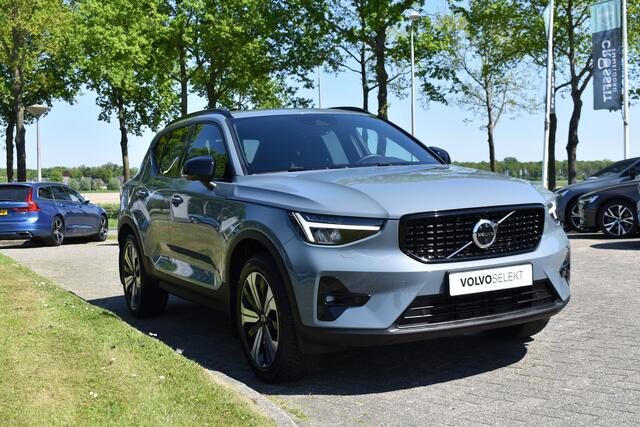 Volvo XC40 T4 211PK Plug-in hybrid Plus Dark | ACC | 360 Camera | Elektr. stoel | Getint glas | Stuurverwarming