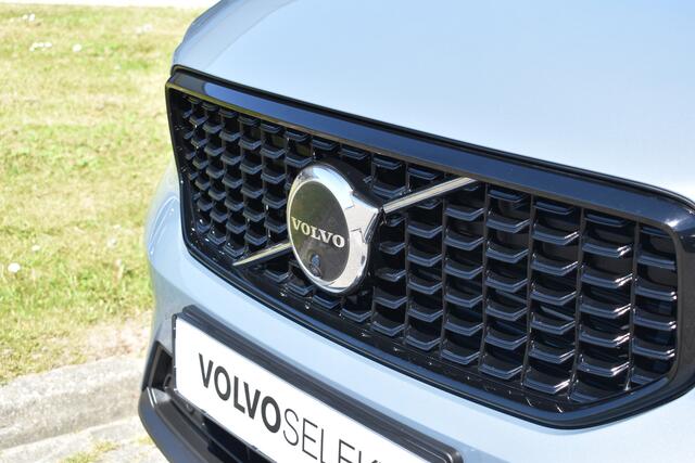 Volvo XC40 T4 211PK Plug-in hybrid Plus Dark | ACC | 360 Camera | Elektr. stoel | Getint glas | Stuurverwarming