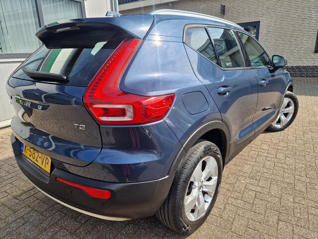 Volvo XC40 1.5 T2 Momentum Beige leder | Camera