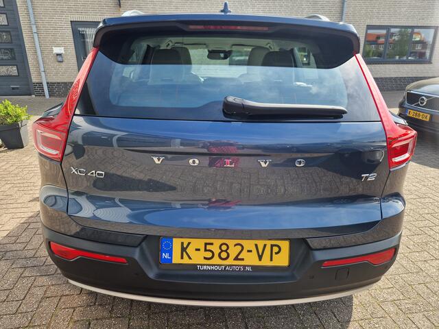 Volvo XC40 1.5 T2 Momentum Beige leder | Camera