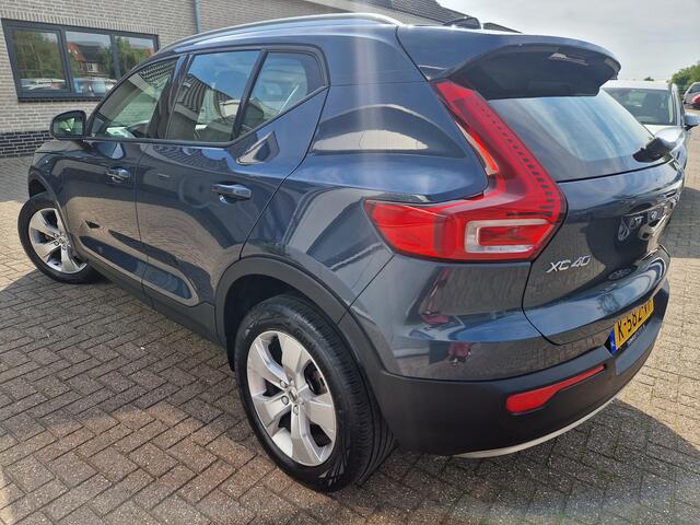 Volvo XC40 1.5 T2 Momentum Beige leder | Camera