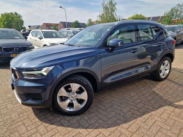 Volvo XC40 1.5 T2 Momentum Beige leder | Camera