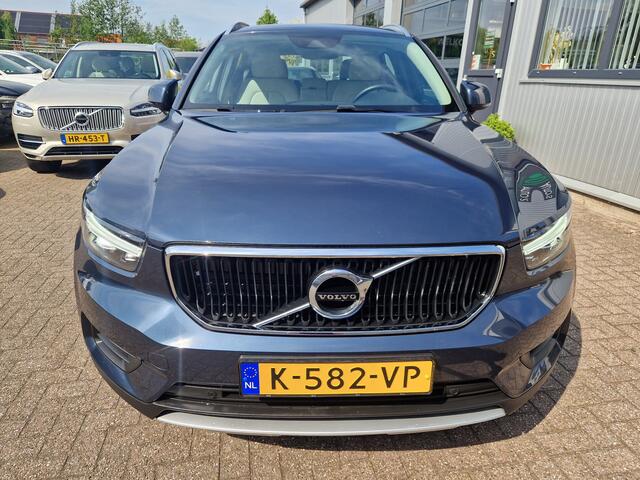 Volvo XC40 1.5 T2 Momentum Beige leder | Camera