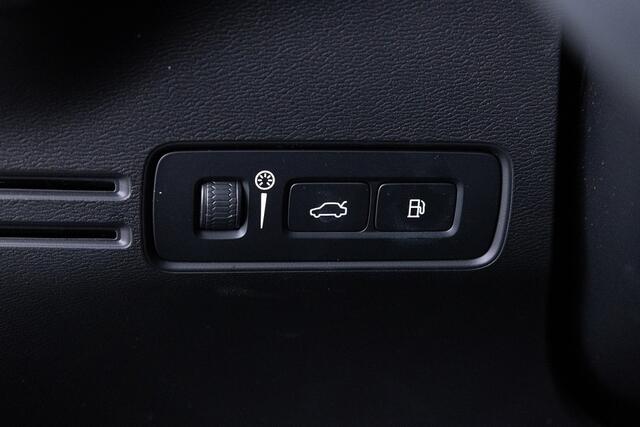 Volvo XC40 T4 Recharge Inscription Expression | Full LED | NAVI | PHEV .