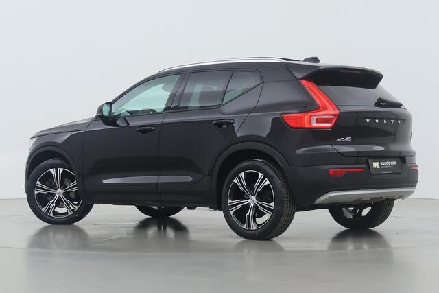 Volvo XC40 T4 AWD Momentum | Panoramadak | Leder | Trekhaak | 19 Inch | Getint Glas
