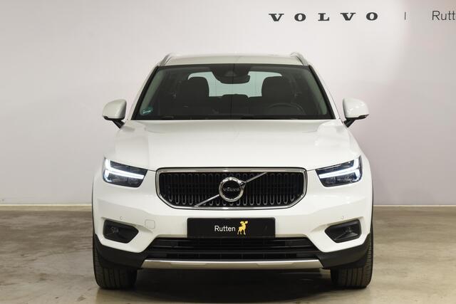 Volvo XC40 T2 129PK Business Pro / Navigatie / Parkeersensoren + Camera / Adaptieve Cruise Control / Stuur-Stoelverwarming / Elektrische Achterklep / LM Velgen