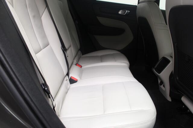 Volvo XC40 T4 Inscription | Rijklaarprijs | Adaptieve Cruise |