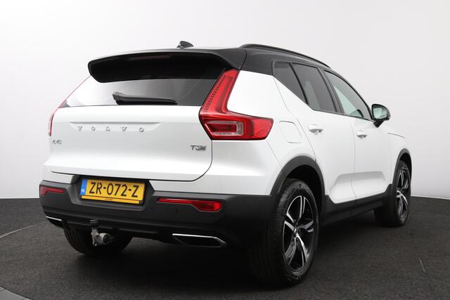 Volvo XC40 1.5 T3 R-Design | Trekhaak | Elektrisch bedienbare achterklep | Achteruitrijcamera |