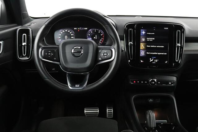 Volvo XC40 1.5 T3 R-Design | Trekhaak | Elektrisch bedienbare achterklep | Achteruitrijcamera |