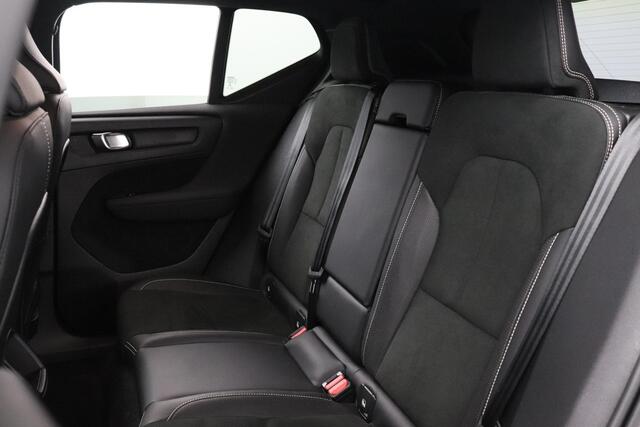 Volvo XC40 1.5 T3 R-Design | Trekhaak | Elektrisch bedienbare achterklep | Achteruitrijcamera |