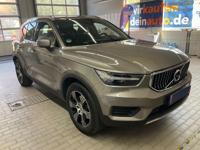 Volvo XC40 2.0 B4 Inscription | Trekhaak | 2000KG Trekgewicht | Leder | Adaptieve Cruise controle | Camera | Keyless |