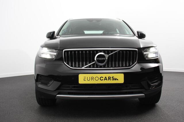 Volvo XC40 1.5 T4 211pk Automaat PHEV Recharge Inscription Navigatie Apple Carplay/Android Auto Parkeersensoren Adaptive Cruise Control Elektrische achterklep Stoelverwarming Wegklapbare trekhaak LED-koplampen