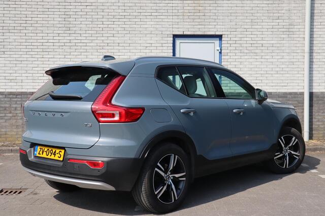 Volvo XC40 1.5 T3 Momentum Pro