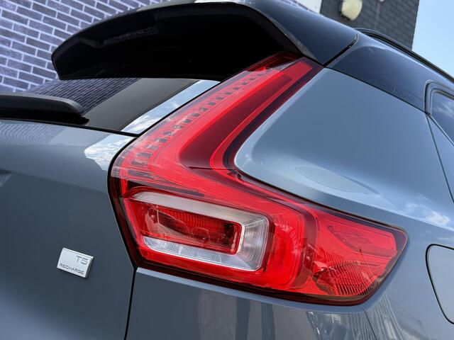 Volvo XC40 1.5 T5 Recharge R-Design | 360° Camera | Full LED | Stuur + Stoel verwarming | Standkachel | Memory |