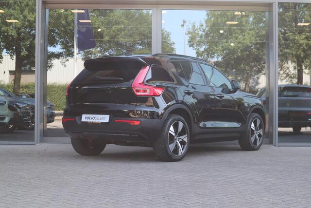 Volvo XC40 Recharge Pro | Schuif-/ kanteldak| Harman Kardon audio| 360* Camera| Keyless Entry|