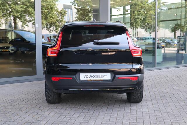 Volvo XC40 Recharge Pro | Schuif-/ kanteldak| Harman Kardon audio| 360* Camera| Keyless Entry|