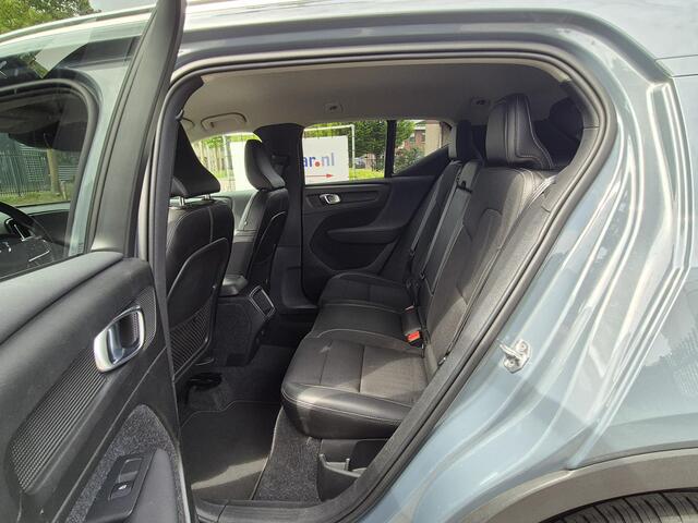 Volvo XC40 1.5 T3 Momentum Trekhaak/Carplay/Stoelverwarming etc.