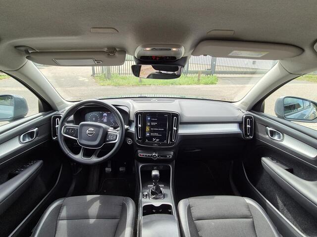 Volvo XC40 1.5 T3 Momentum Trekhaak/Carplay/Stoelverwarming etc.