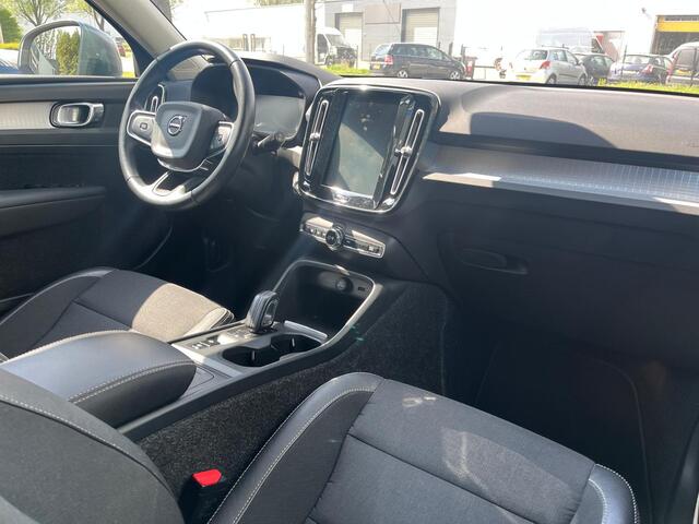 Volvo XC40 T4 Momentum | Rijklaarprijs | Trekhaak | Adaptive Cruise | BLIS |